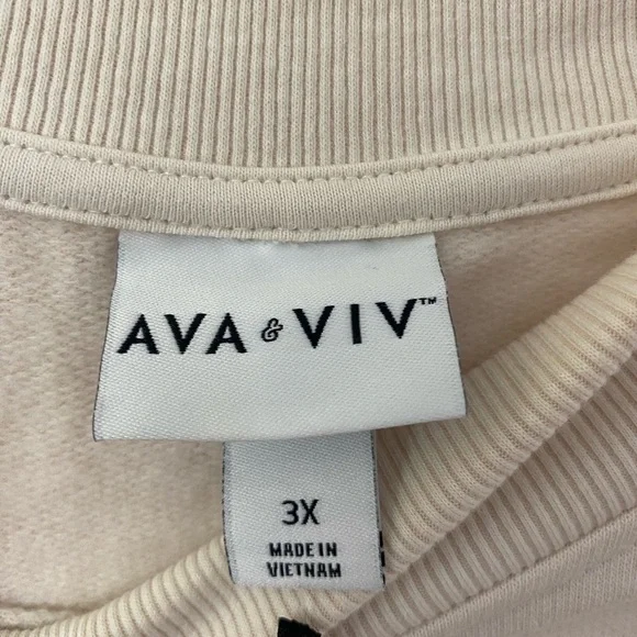 Ava and Viv Mock Neck Cream Sweatshirt size 3XL - Picture 6 of 6
